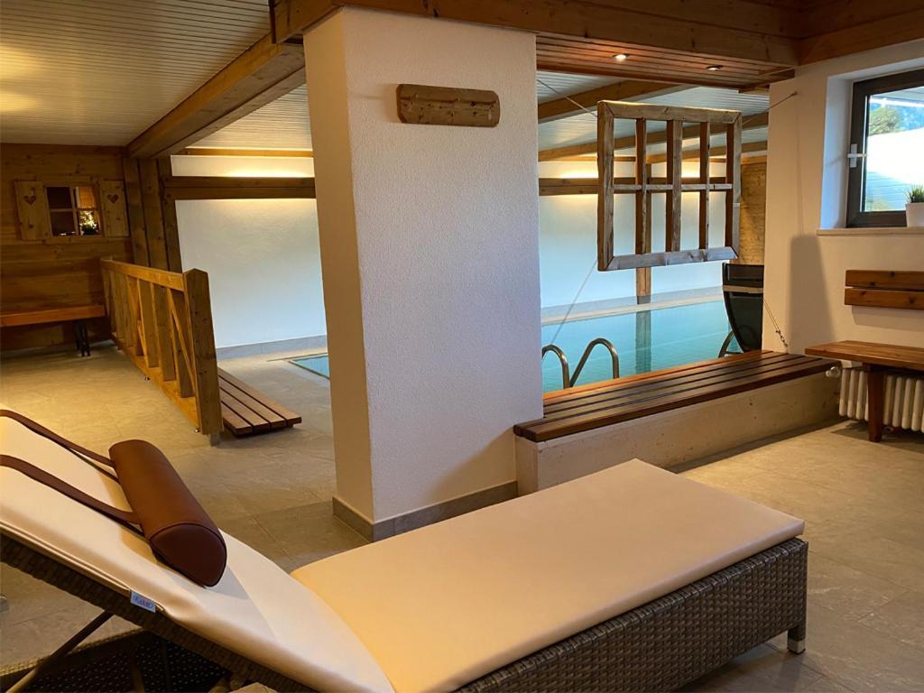 Haus Jaeger Ferienwohnungen Mit Indoor-Pool Inkl. Chiemgaukarte Ruhpolding Dış mekan fotoğraf